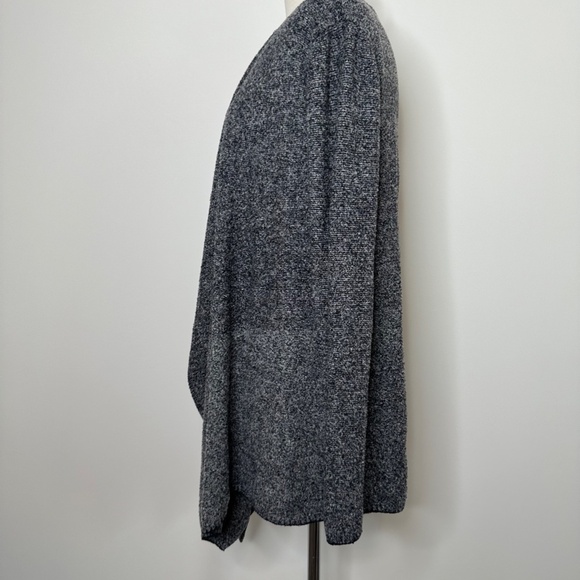 Barefoot Dreams Bamboo Chic Lite Open Waterfall Wrap Cardigan Size S/M Gray - Picture 6 of 10